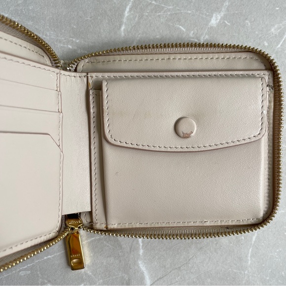 Bally Cassy Cecyle Lock Quilted Leather Zippy Compact Wallet - Picture 15 of 17